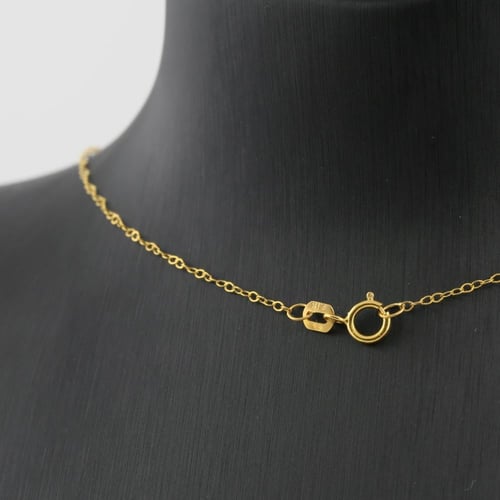 نصف طقم ذهب قلب بكل هندسي من الذهب الخالص - عيار 2...