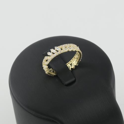 خاتم ذهب تصميم الماس قصات الباقييت - عيار 18