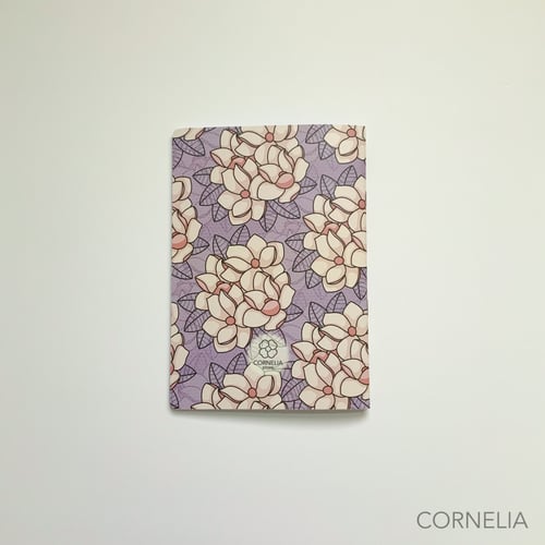 دفتر مسطر A5 - ورود بنفسجي -