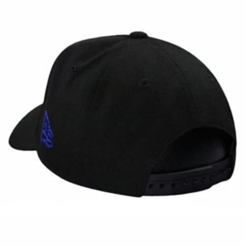 كاب نيو ايرا قماش أسود بتطريز أبيض - أزرق