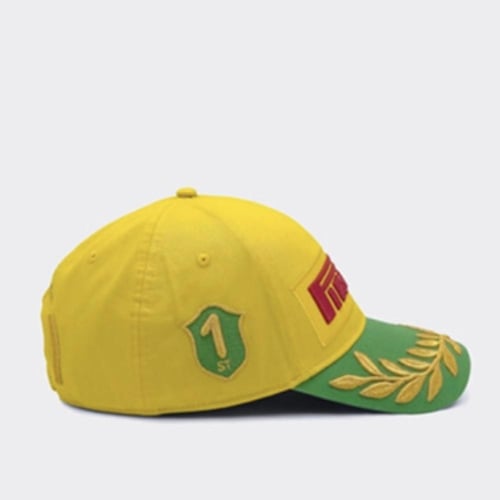 كاب بريلي قماش أصفر - أخضر بتطريز أحمر