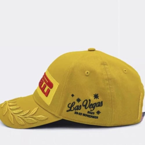 كاب بريلي قماش أصفر بتطريز أحمر