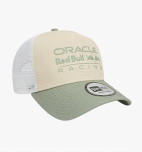 كاب ريدبول قماش بيج و اخضر