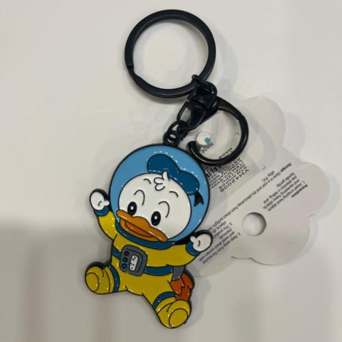 ميدالية بطوط معدن