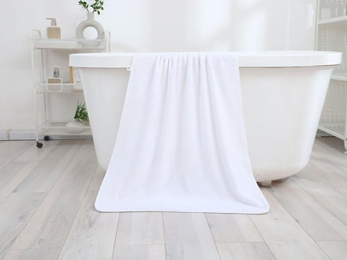 Velvet - White || منشفة فليفت الكبيرة - أبيض