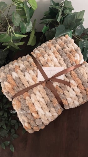 بطانية بني مموج