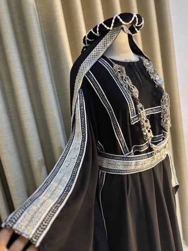 بوكس زي نساء قبيله جهينه شامل محاريد البرقع والطرح...