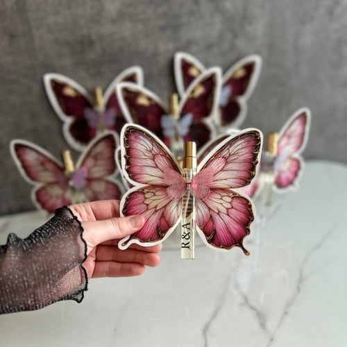 توزيعة عطر "Miss Dior" داخل فراشة أنيقة – 10 مل