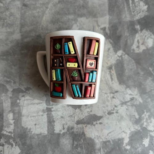 كوب مصنوع يدويًا