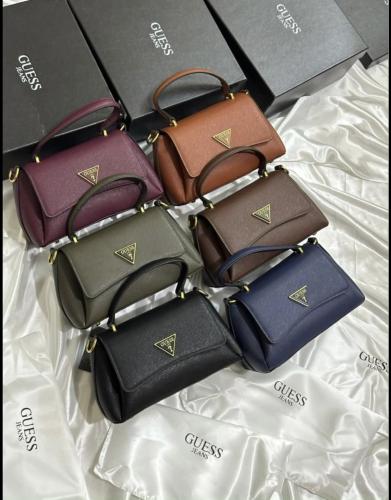 شنطة GUESS