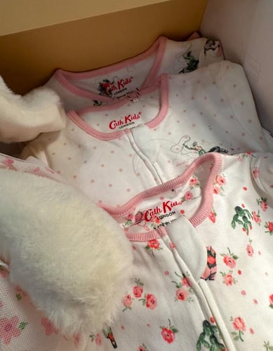 هدية مولوده كاث كيتدستون