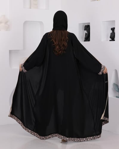عباية نص كلوش
