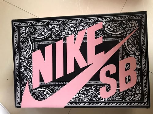 Travis Scott x Nike SB Dunk Low