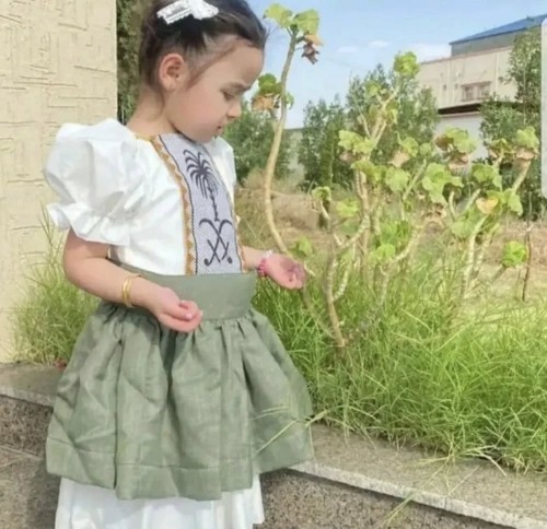 فستان يوم التأسيس