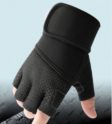 قفازات رياضية للياقة البدنية مع واقيات للمعصم