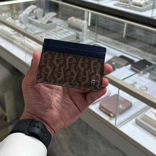 كارد هولدر اقنر