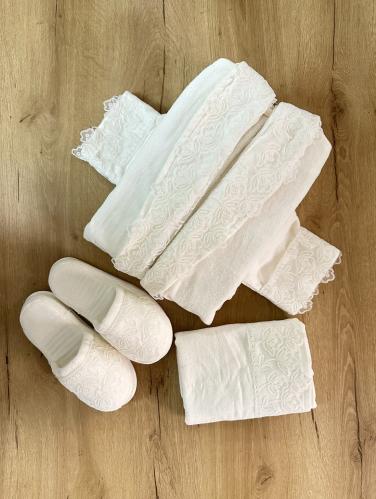 Valdina | Soft cotton lace bathrobe