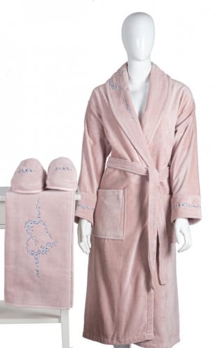 طقم ارواب نسائي عالي الجوده تطريز قلب ورود ناعم