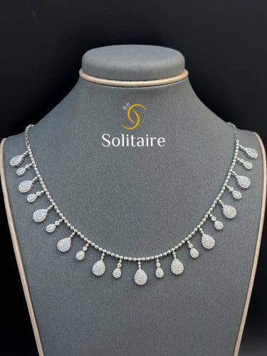 عقد تشوكر تطبيق الالماس 18k