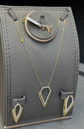 هاف ست تطبيق الالماس 18k