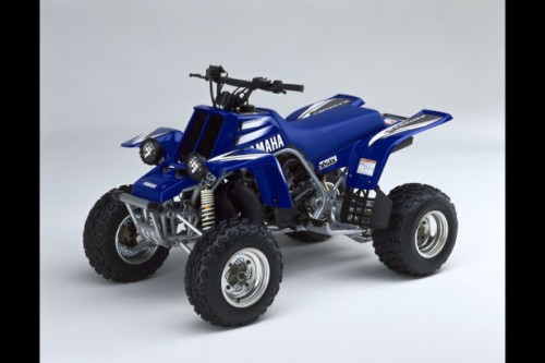 استكرات بانشي 1999 ازرق امريكي