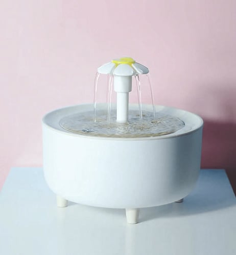 نافورة مياه بسعة كبيره للقطط والحيوانات الاليفة