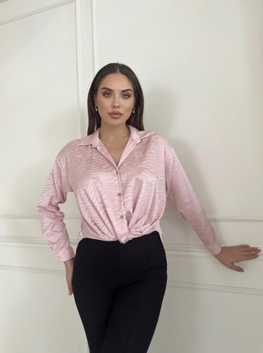 قميص بصلي راقي بأكمام طويلة بنقشة زيبرا مزين بالأز...