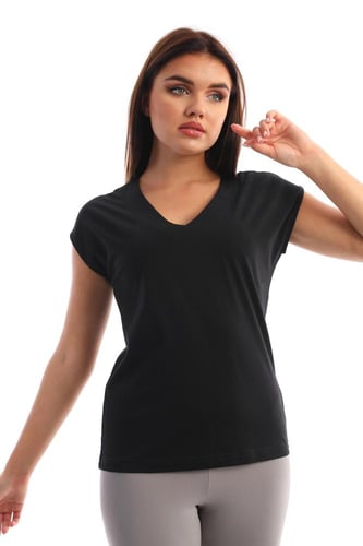 تيشيرت أسود قطن 100% بياقة شكل V - صناعة تركية