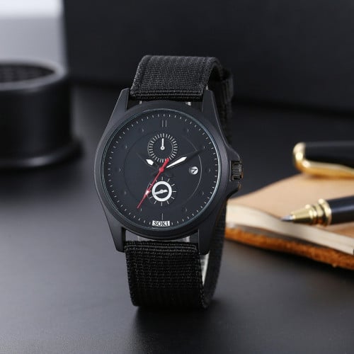 ساعة رجالية بلون اسود ملكي من سوكي