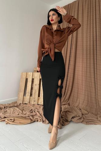 تنورة مفتوحة بربطات شكل وردة لون أسود - صناعة تركي...