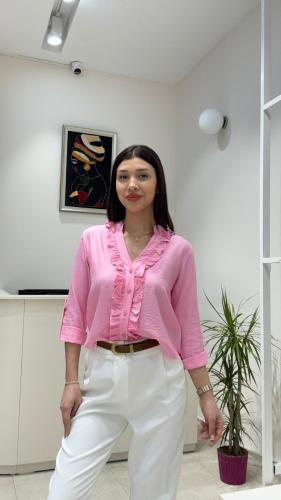 قميص ناعم بأكمام قابلة للطي بشكل ياقة V مميزة - لو...