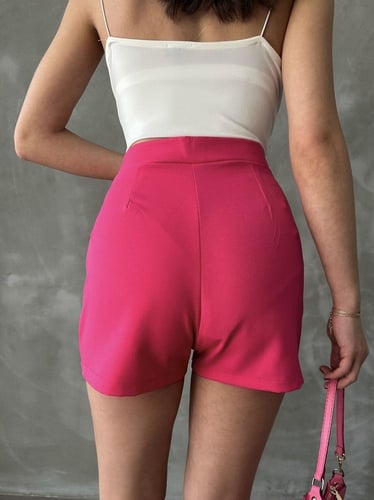 شورت نسائي مزين بتفاصيل الأزرار - صناعة تركية - لو...