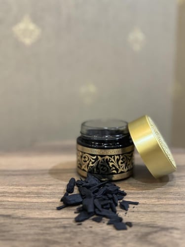 عود مسقى فاخر