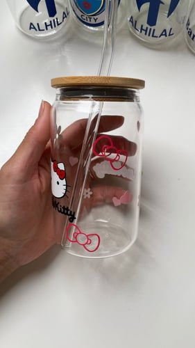 كوب زجاجي بتصميم hello kitty 2 مع كتابه اسم
