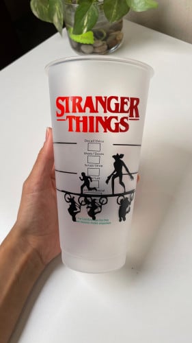 كوب ستاربكس سترينجر ثينقز للمشروبات البارده 710 مل