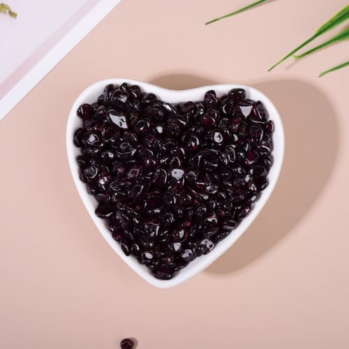 حجر كريستال عنابي مقاس 7-9 ملم وزن 100 غ