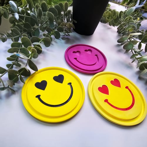 قالب سيليكون كوستر وجه سعيد مقاس 10*10 سم