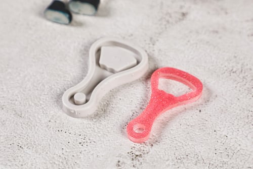 قالب سيليكون شكل فتاحة زجاجات