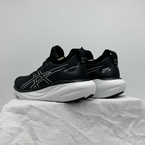 حذاء اسيكس Nimbus 25