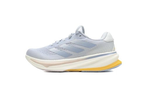 حذاء الترا بوست super nova