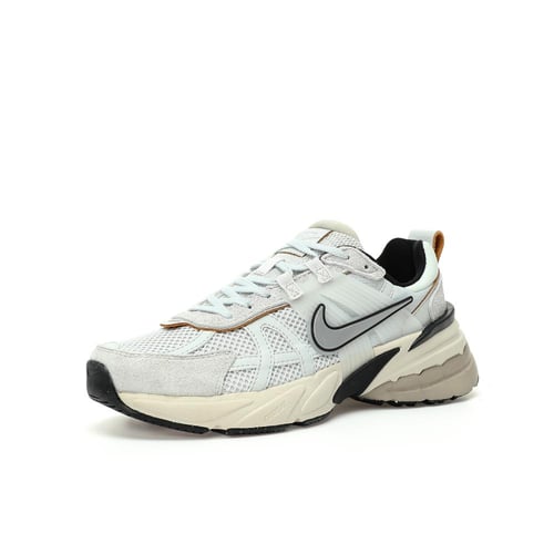 حذاء نايك V2K RUN