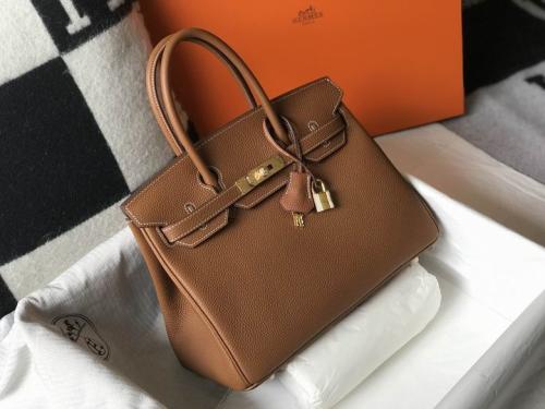 شنطة نسائية