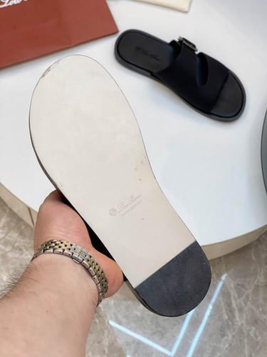 صندل لوروبيانا رجالي