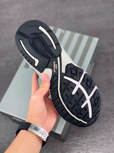 نيو بالانس 993