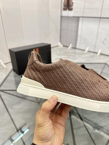 حذاء رجالي زينيا تربيل ستيتش جلد بني