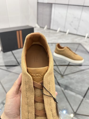 حذاء رجالي زينيا تربيل ستيتش جلد شامواه كركمي