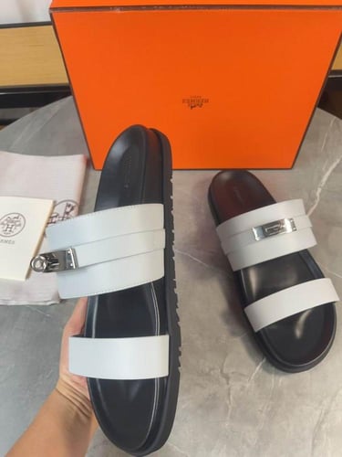 صندل هيرمز جاكسون رجالي فضي