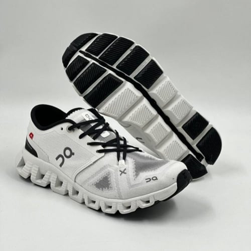 حذاء اون راننج كلاود اكس