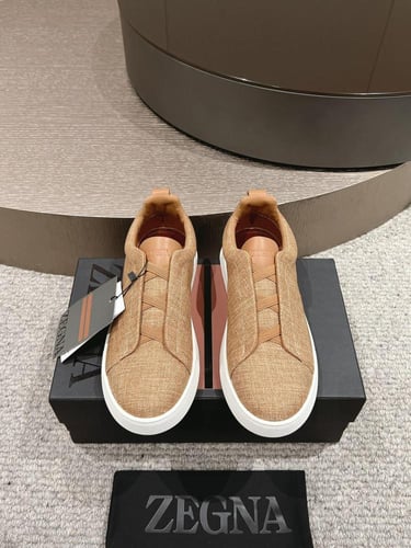 حذاء رجالي زينيا تربيل ستيتش قماش وجلد بني فاتح