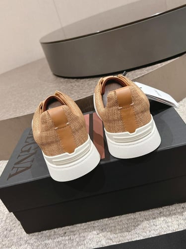 حذاء رجالي زينيا تربيل ستيتش قماش وجلد بني فاتح